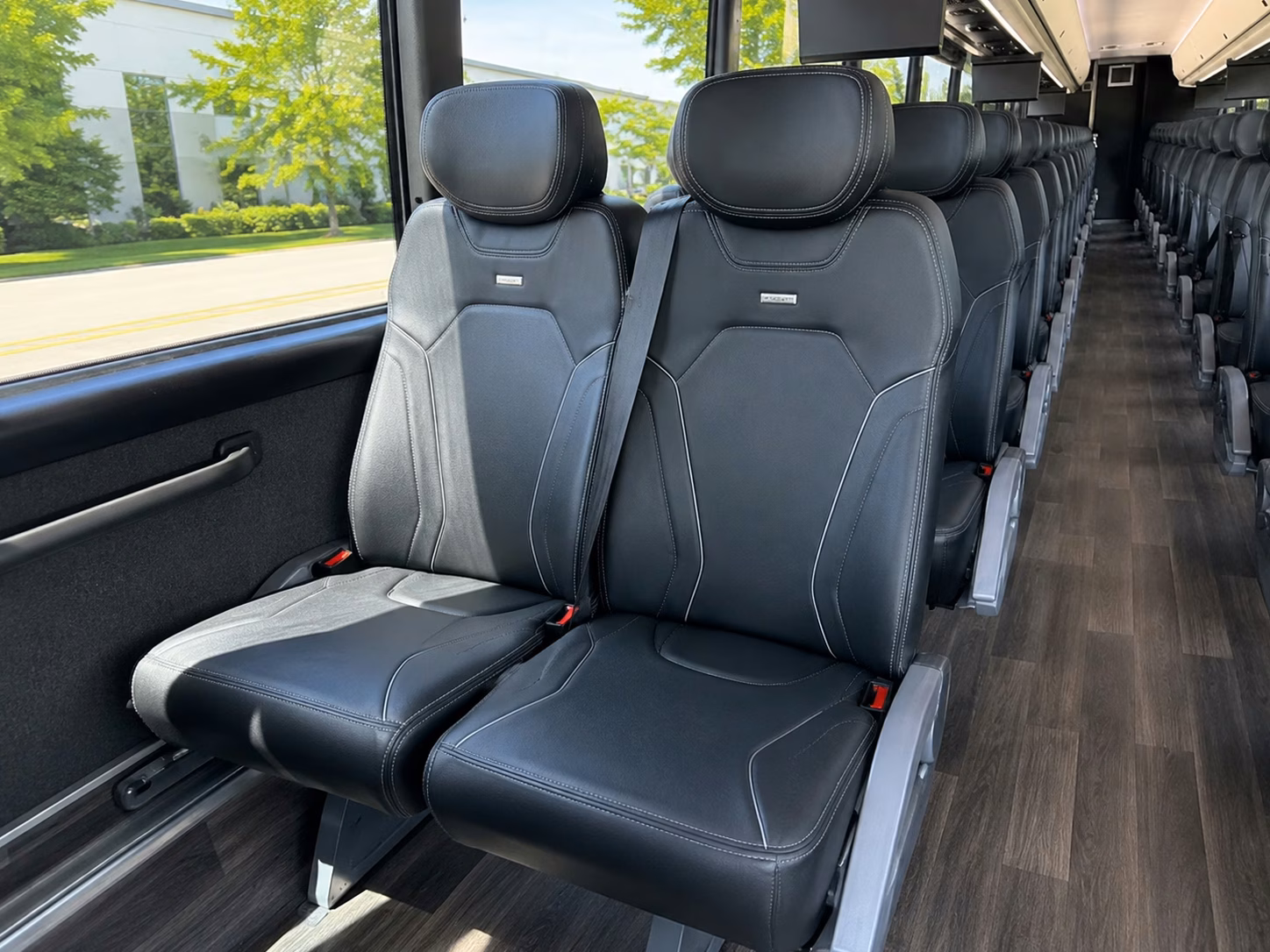 charter bus rentals to bronx wedding venues with limited parking